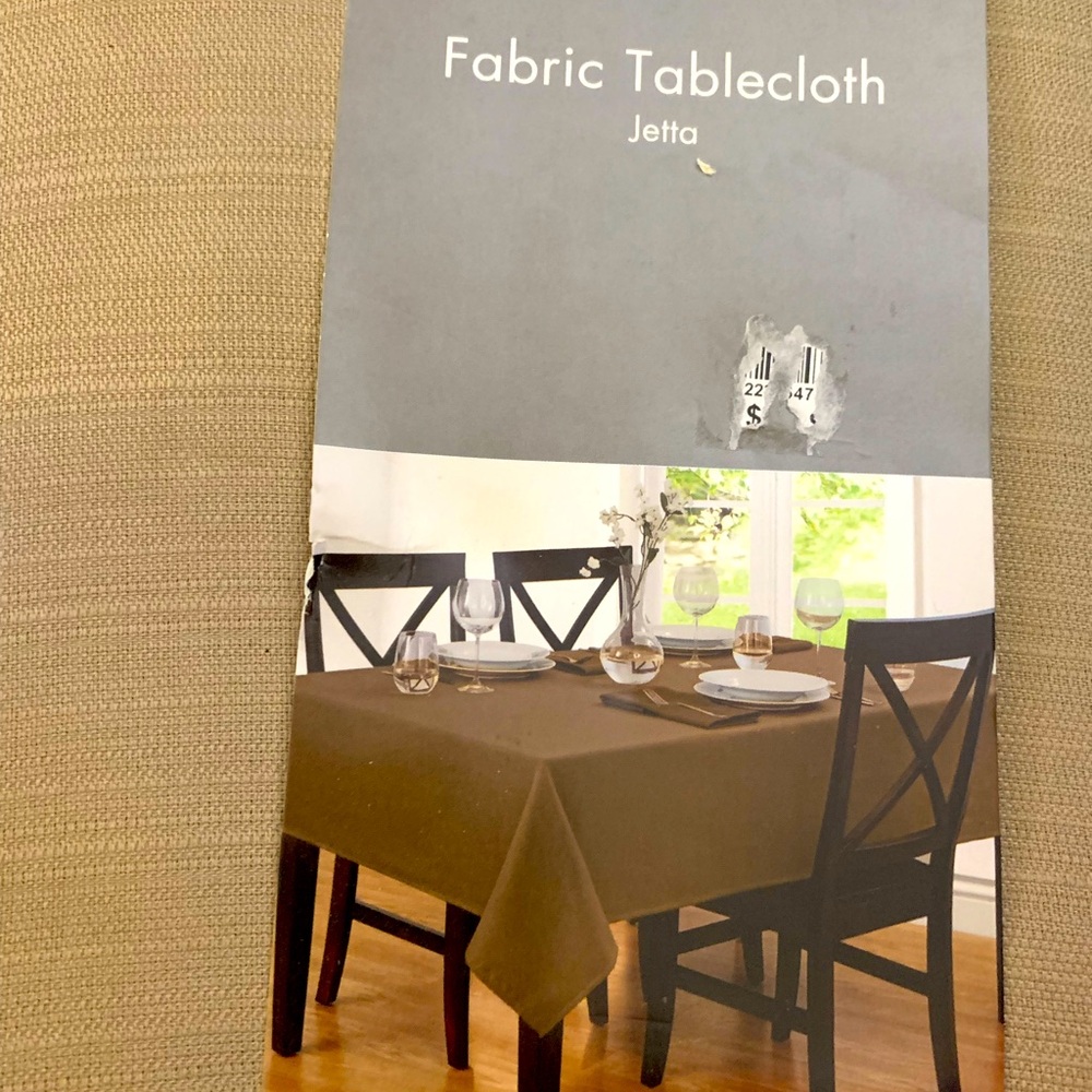 NWT Tablecloth Fabric 60"x102".